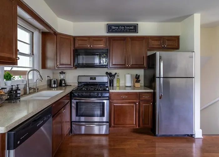 Entire On The Water, 2 Kayaks, Game Room, Firepit, Bbq Grill, Netflix Wifi